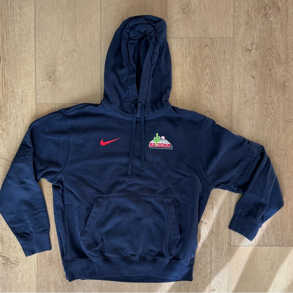 Nike University of Arizona Hoodie - Medium